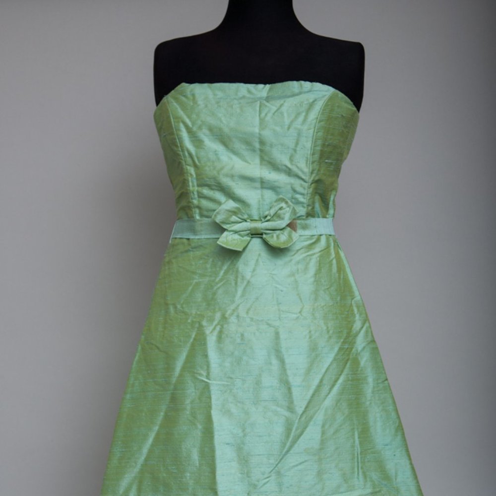 Silk dress strapless green
